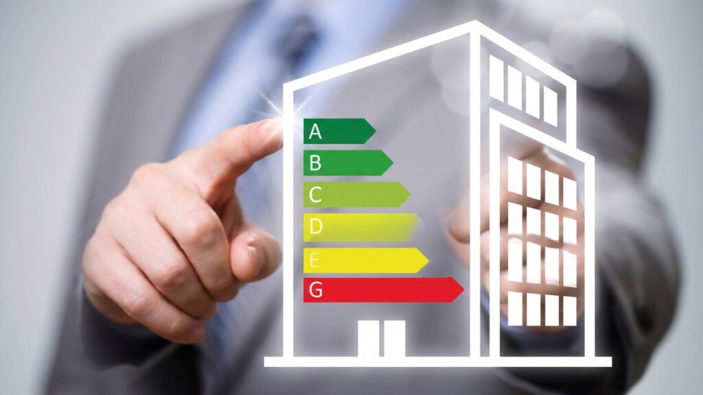 Eficiência Energética: O Guia Completo para Empresas Reduzirem Custos em 2026
